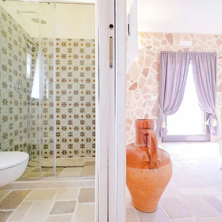 Casolare La Pietra * Ostuni